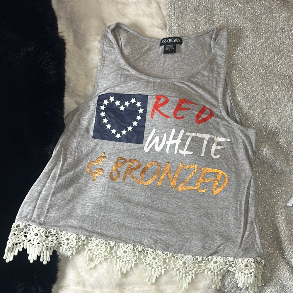 🌸🌸Patriotic Gray Tank Top with Lace Hem